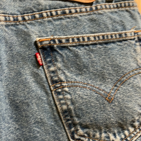 Levi Strauss men’s denim shorts - Picture 4 of 5
